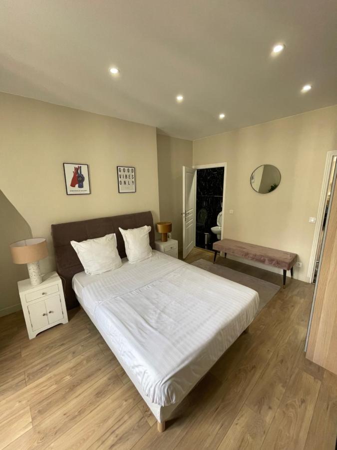 Saint Martin Family Apartment ปารีส ภายนอก รูปภาพ